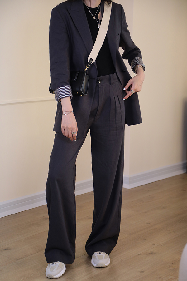 کت و شلوار طوسی