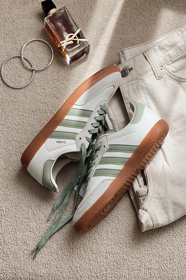 کتونی سفید سبز