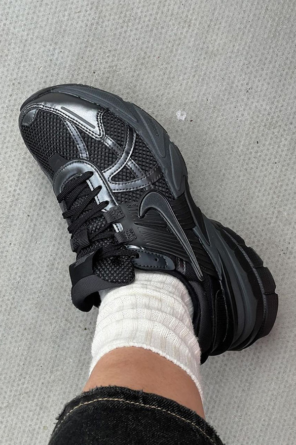 کتونی V2K نایک