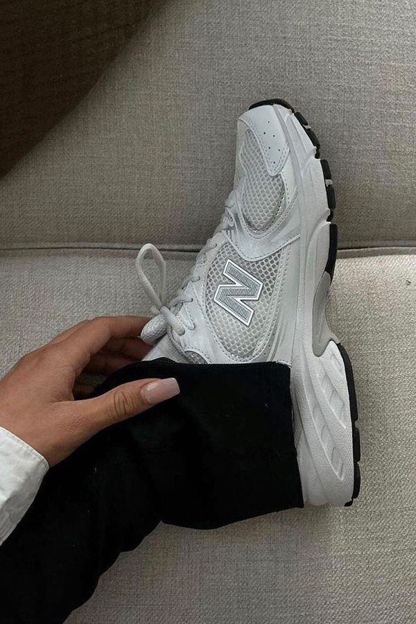 کتونی نیوبالانس نقره ای 530