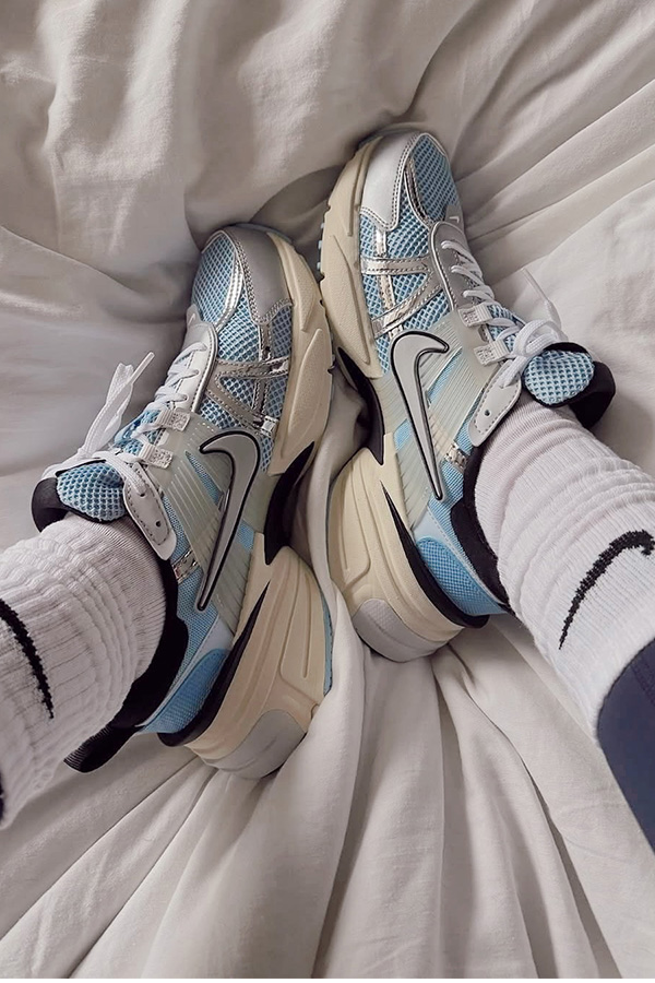 کتونی نایک وی تو کی (v2k) آبی نقره ای