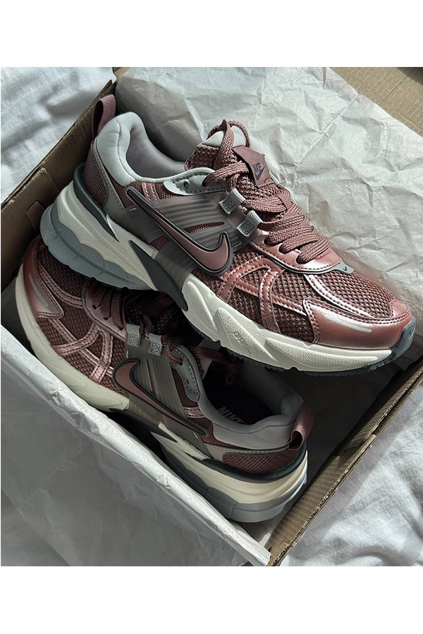 کتونی نایک وی تو کی (v2k) دودی