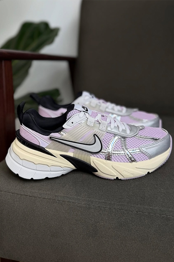 کتونی نایک وی تو کی (v2k) یاسی