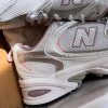 کتونی نیوبالانس 530 سفید صورتی