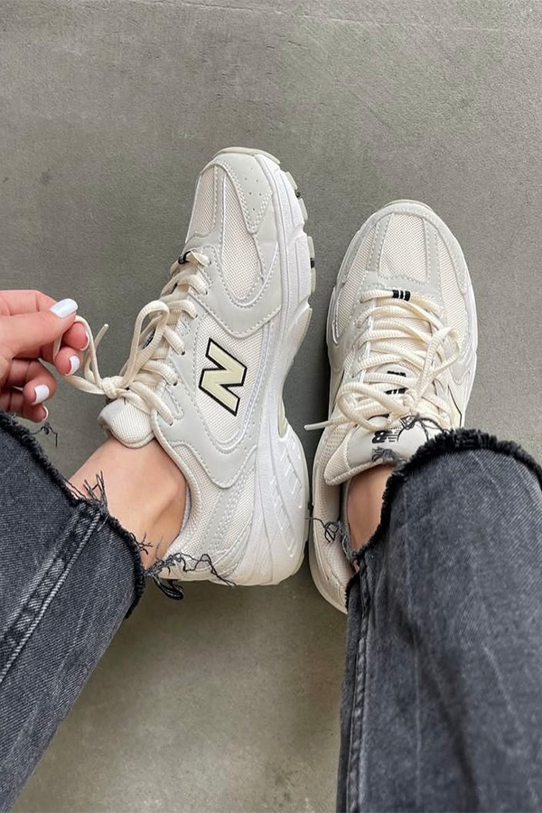 کتونی نیوبالانس 530 کرم