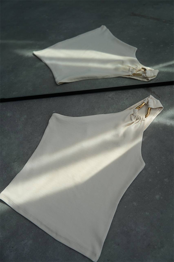 تاپ romi ترک سفید