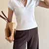 پلوشرت فیت یقه هفت ترک سفید