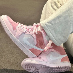 کتونی نایک ایرجردن 1 Mid Digital Pink