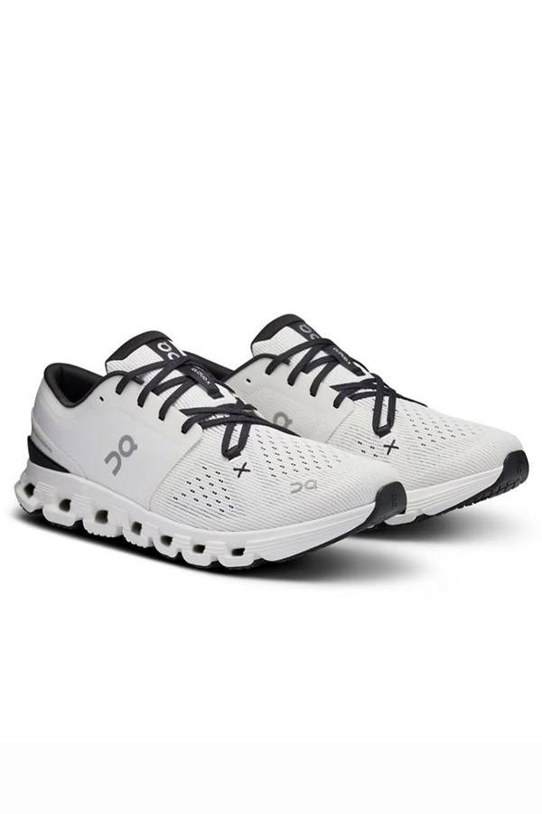 کتونی ان رانینگ کلود X4 سفید